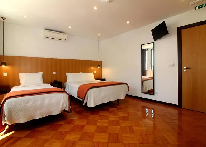 Moderna 4* Коимбра