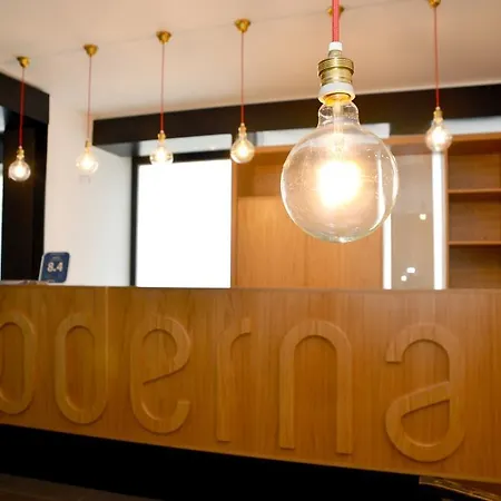 Moderna Πανσιόν 4*