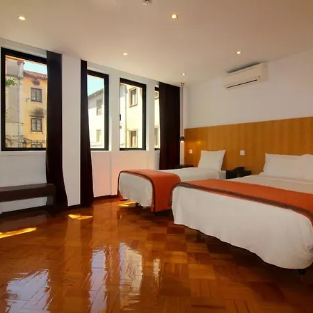 Moderna 3* Coimbra